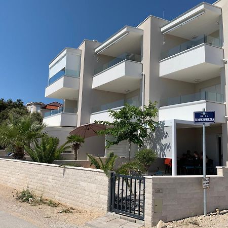 Apartment Garden Mandre Dış mekan fotoğraf