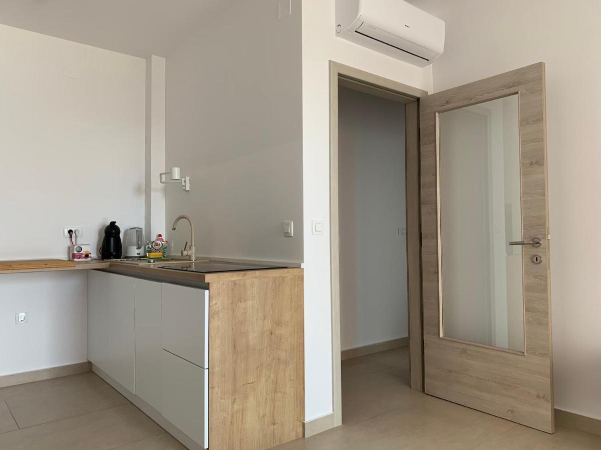 Apartment Garden Mandre Dış mekan fotoğraf